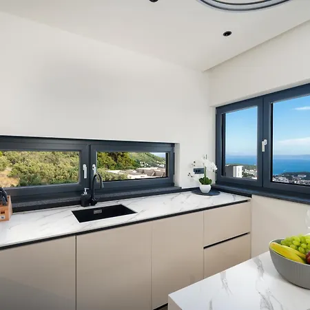 Villa Luxury Helena With Heated Pool